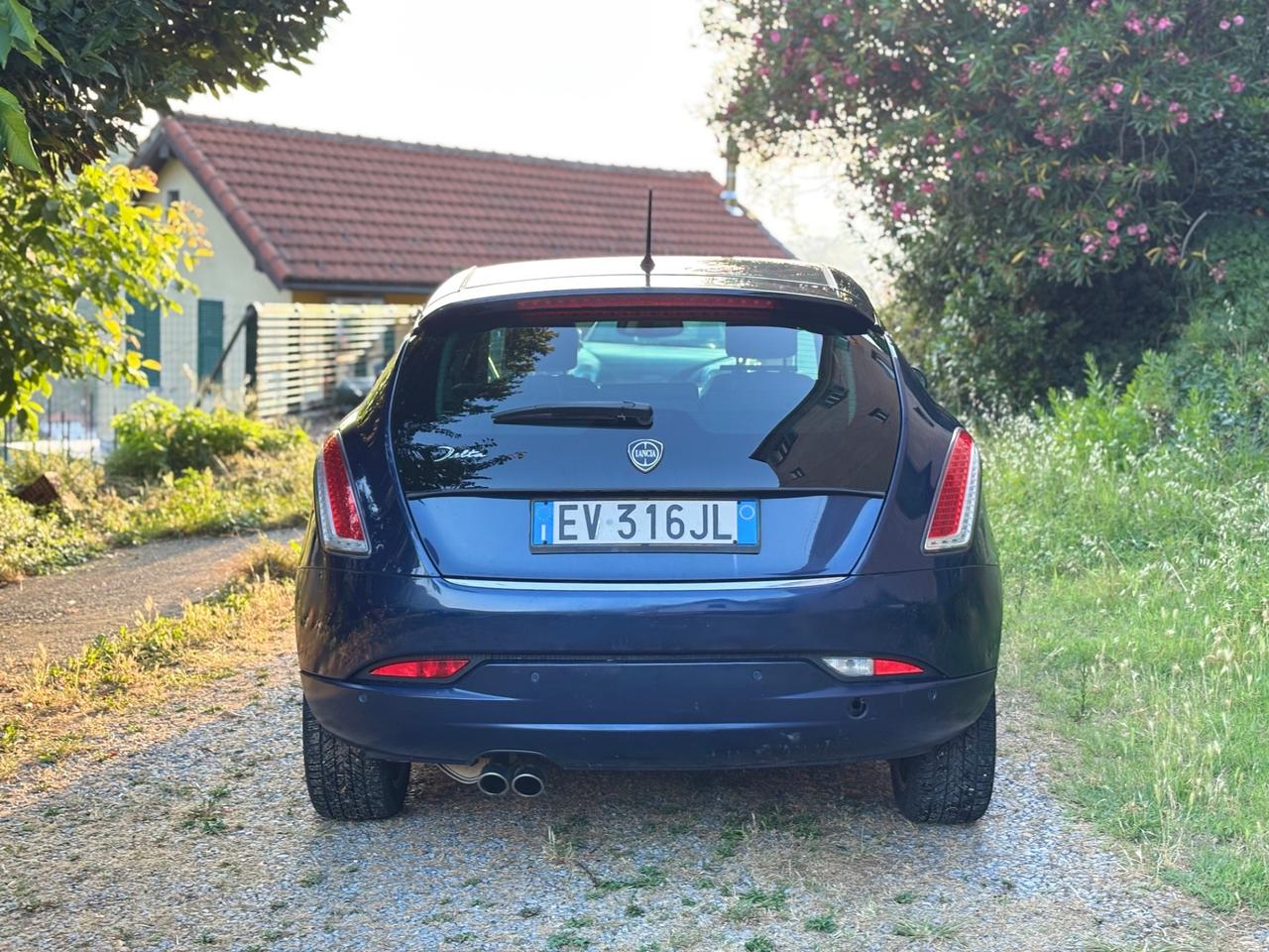 Lancia Delta 1.6 MJT DPF 105 CV Silver