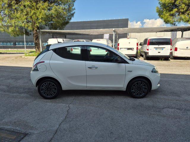 LANCIA Ypsilon 1.0 FireFly 5 posti Hybrid Gold -No vincoli finanz