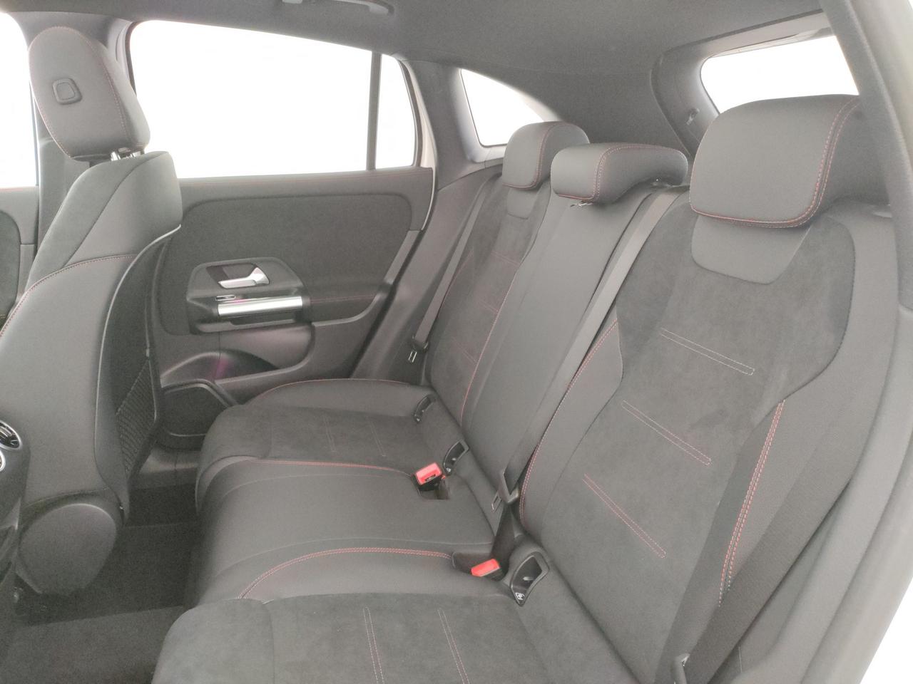 Mercedes-Benz GLA 200 d 4MATIC