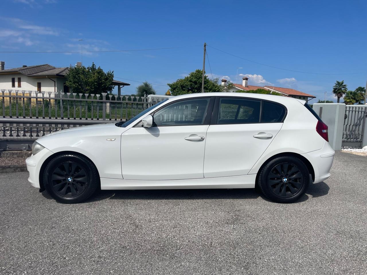Bmw 118d cat 5 porte Attiva