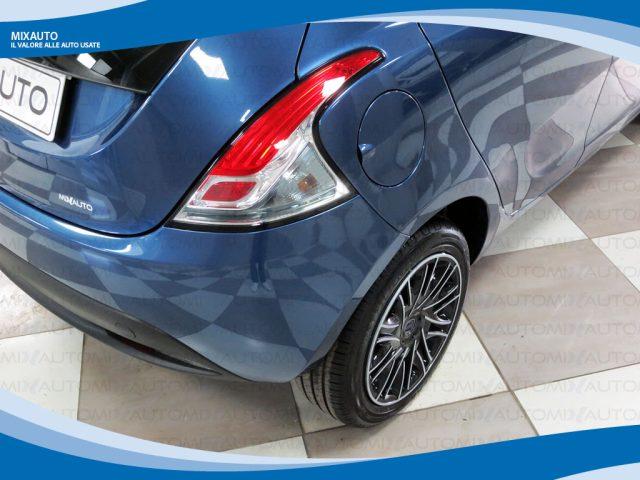 LANCIA Ypsilon Hybrid 1.0 FireFly 70cv 5 Porte Gold EU6 KM Ø