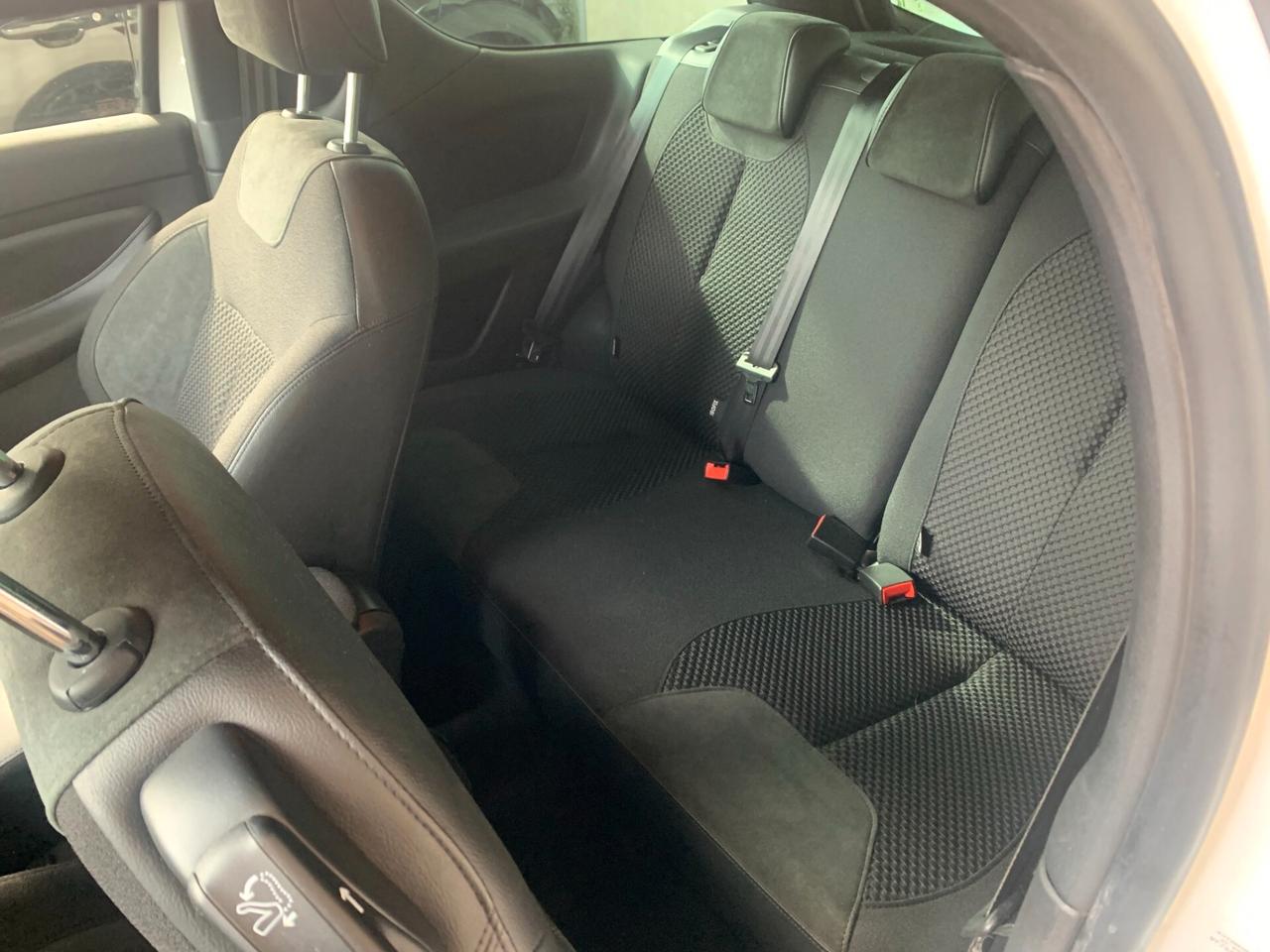 DS3 1.6 e-HDi 115 airdream Sport Chic