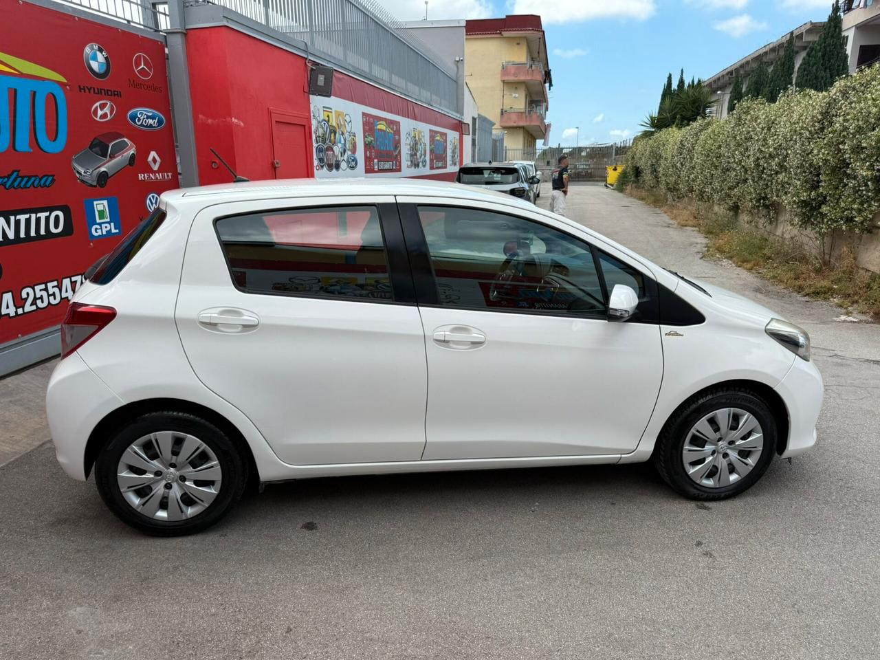 Toyota Yaris 1.0 69cv Lounge - 2011