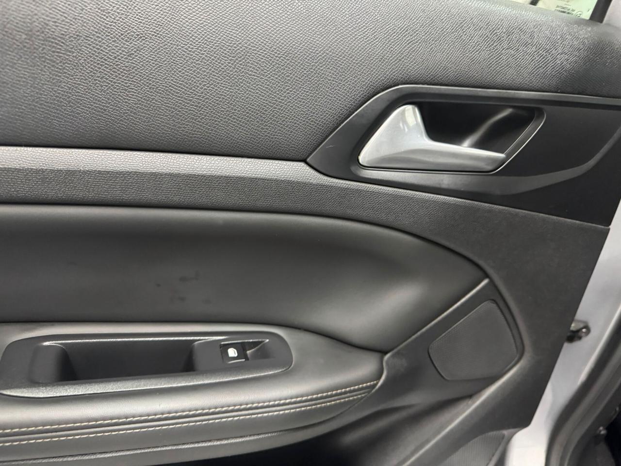 Peugeot 308 BlueHDi 120 S&S EAT6 SW GT Line