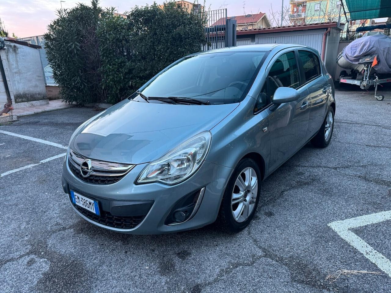 Opel Corsa 1.2 GPL neopatentati