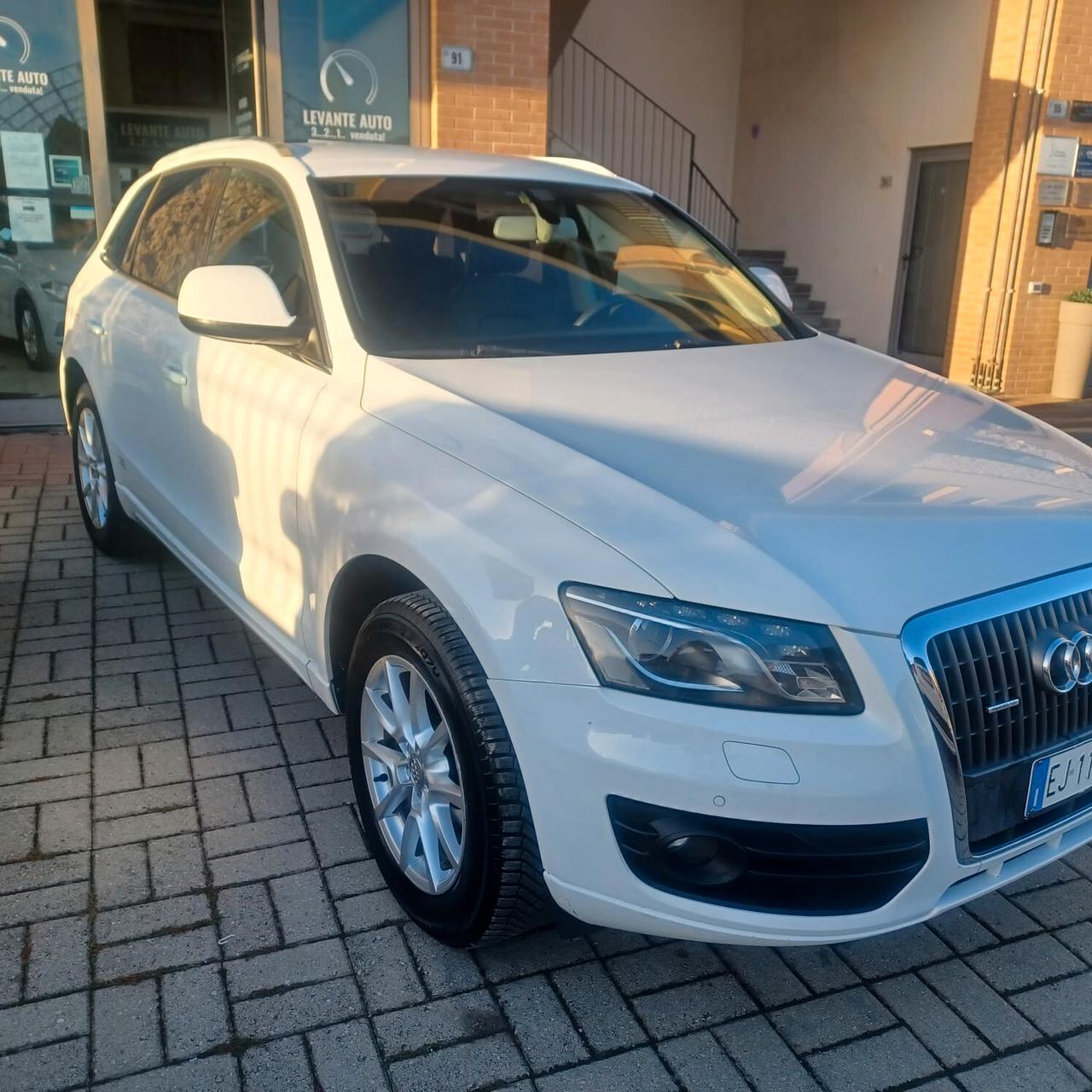 PERFETTA AUDI Q5 2.0 TDI 4X4 EURO 5