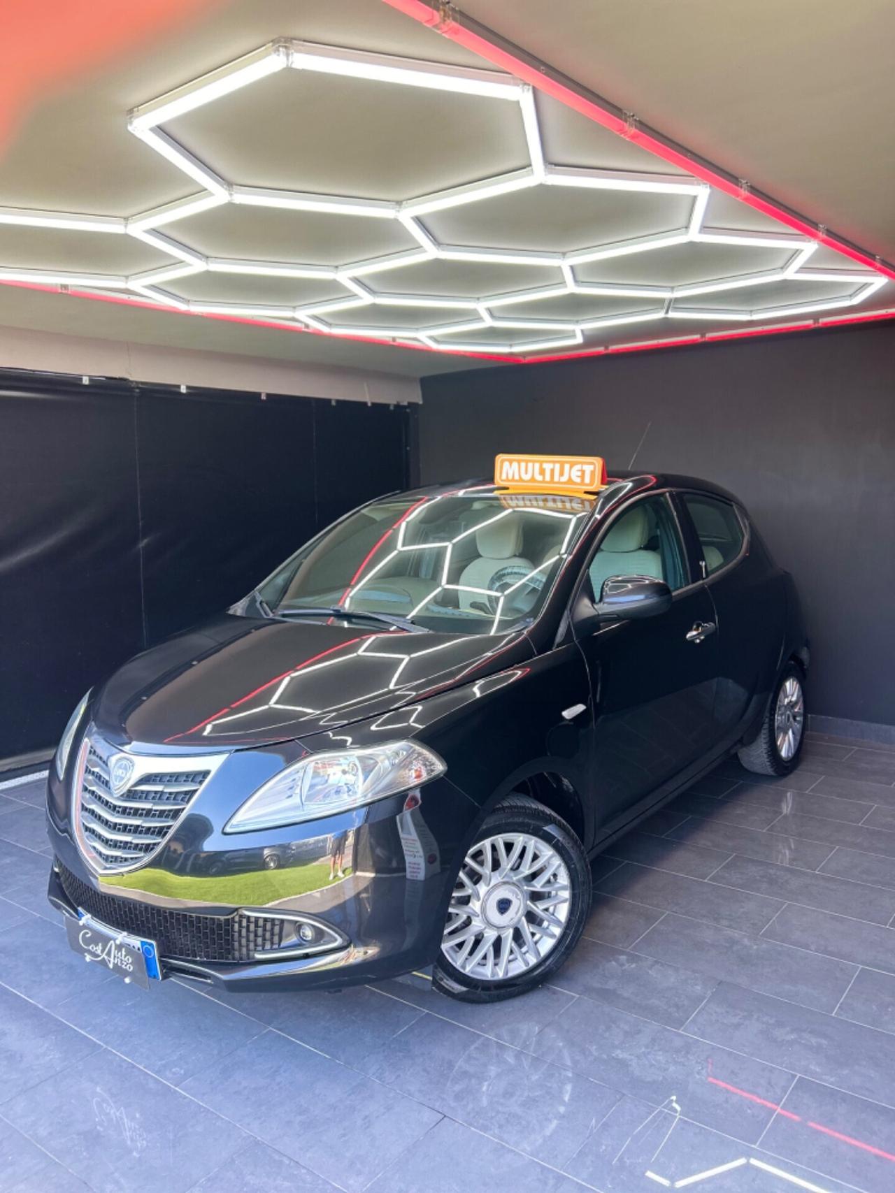 Lancia Ypsilon 1.3 Multijet 95cv Platinum 11/2013