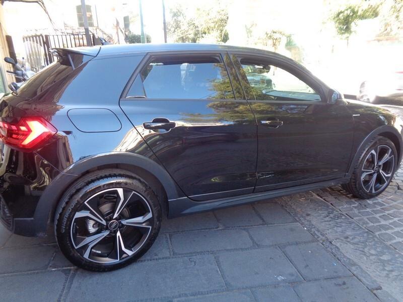 Audi A1 allstreet 30 TFSI S tronic S-Line Interno