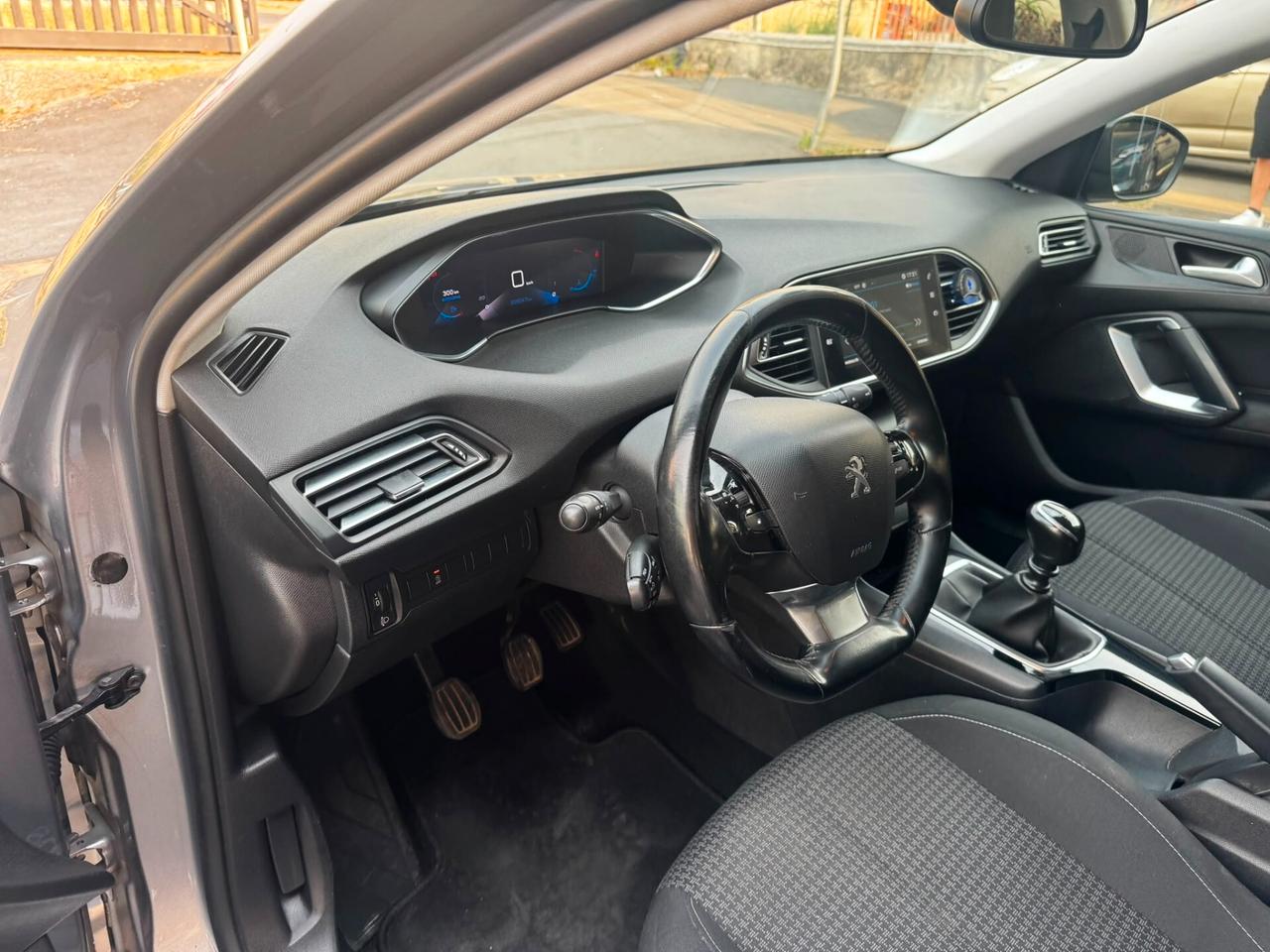 Peugeot 308 BlueHDi 130 S&S SW Allure Pack