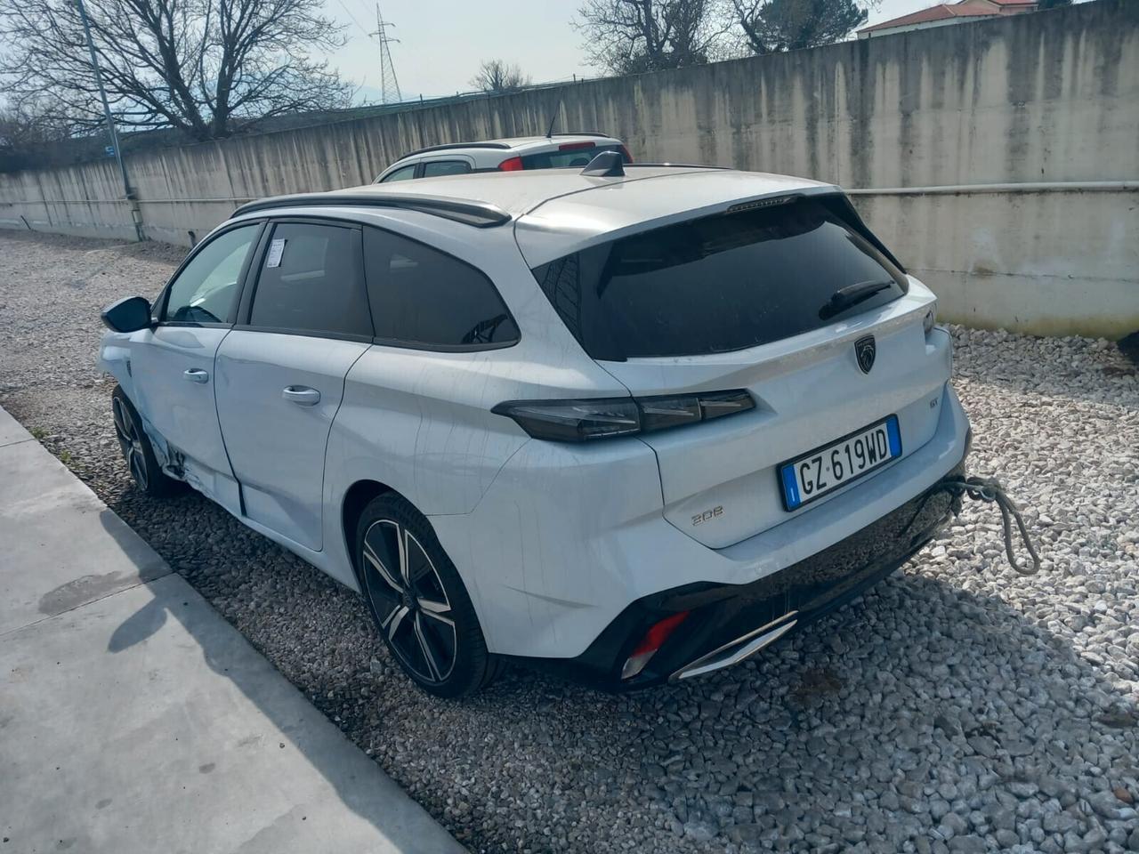 Peugeot 308 Plug-in Hybrid 180 e-EAT8 SW GT