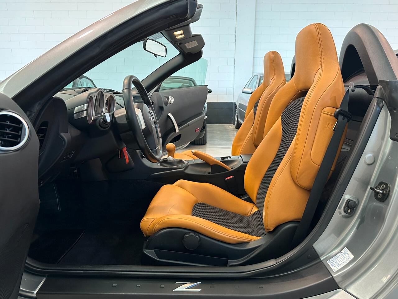 Nissan Z 350Z Roadster 3.5 V6 Lev 1