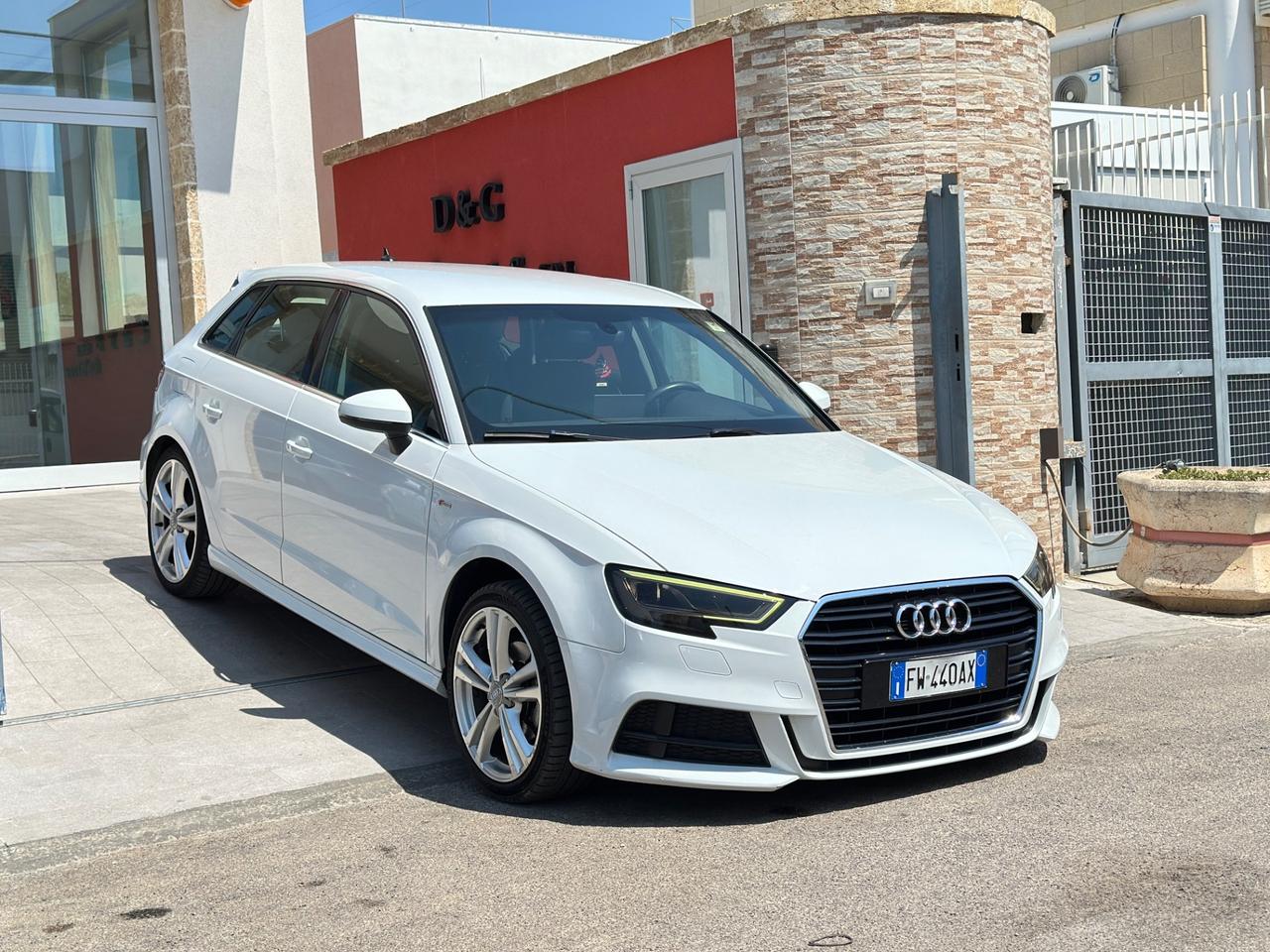 Audi A3 Admired S tronic-2019-VIRTUAL-MATRIX/18”