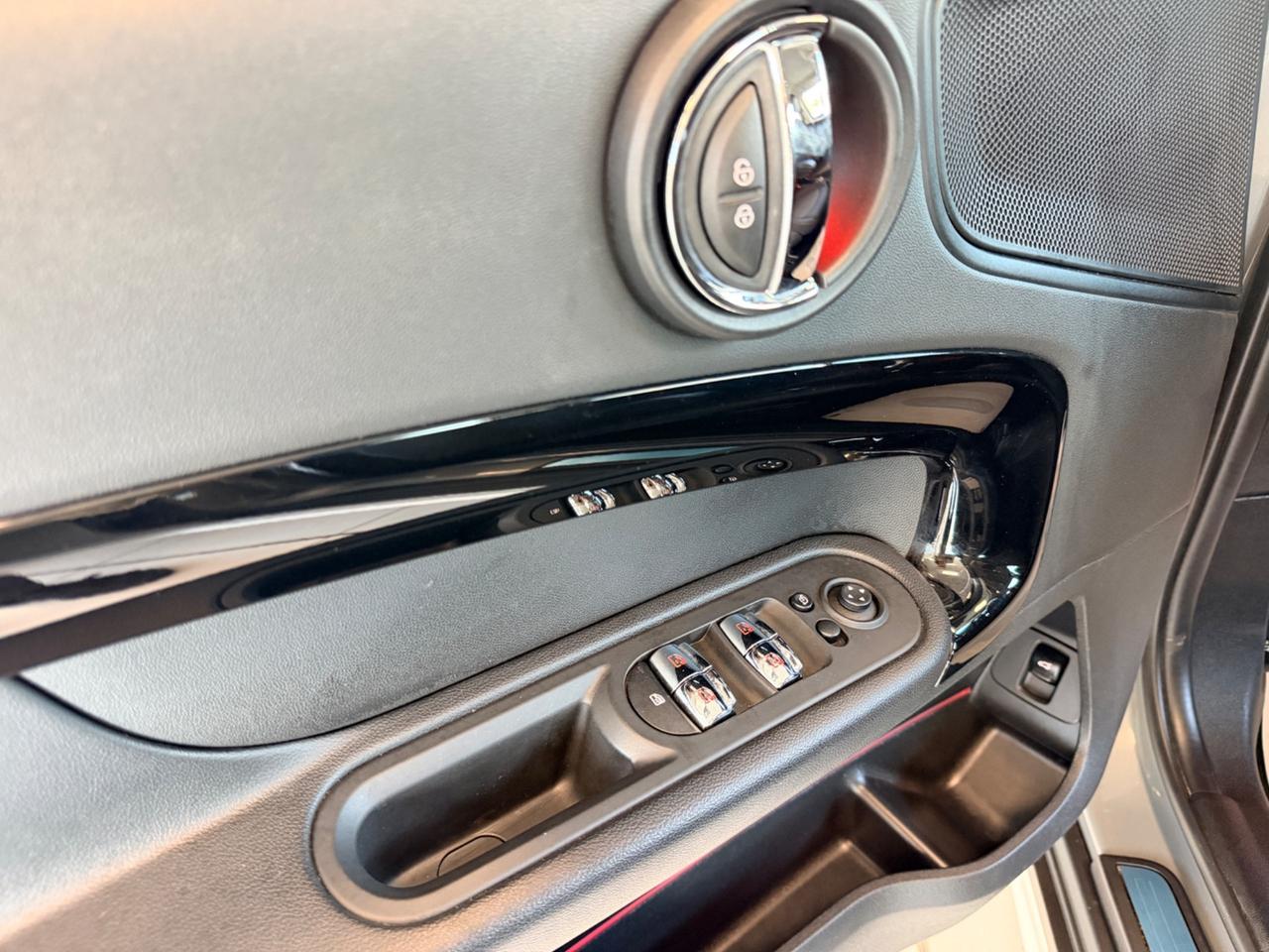 Mini Cooper D Countryman 2.0 Classic auto