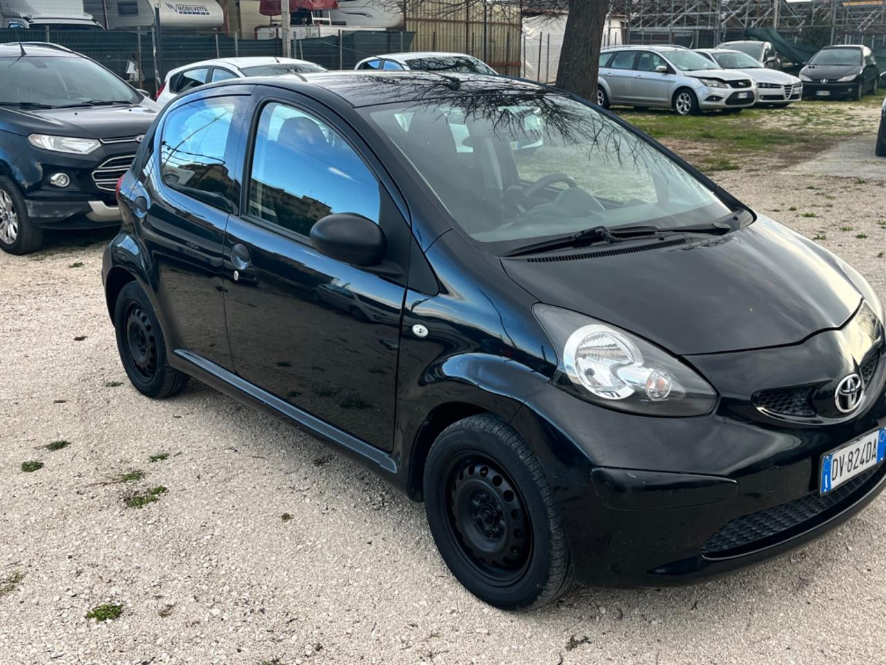 Toyota Aygo 1.0 12V VVT-i 5 porte Now