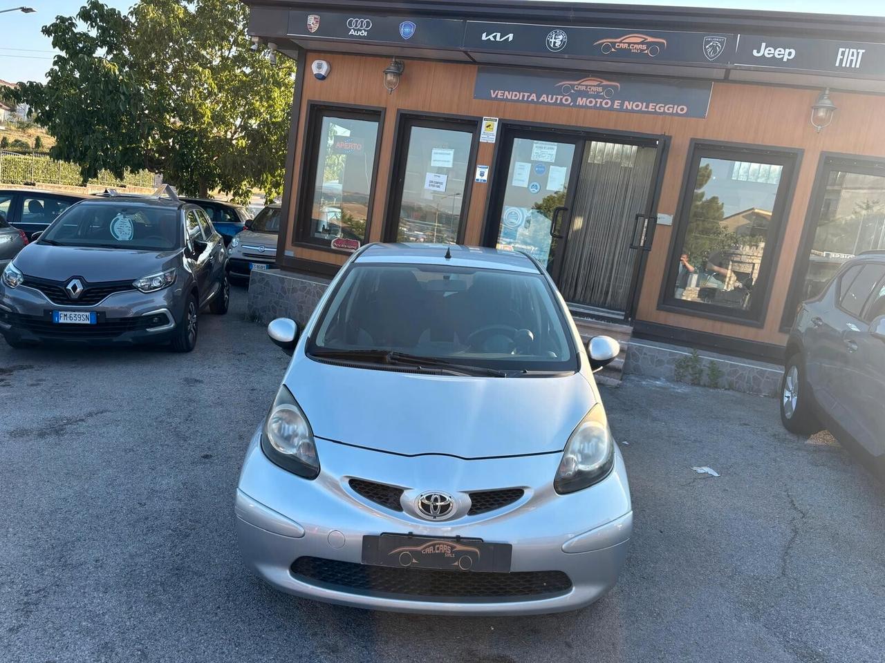 Toyota Aygo 1.4 turbodiesel 5 porte Sol