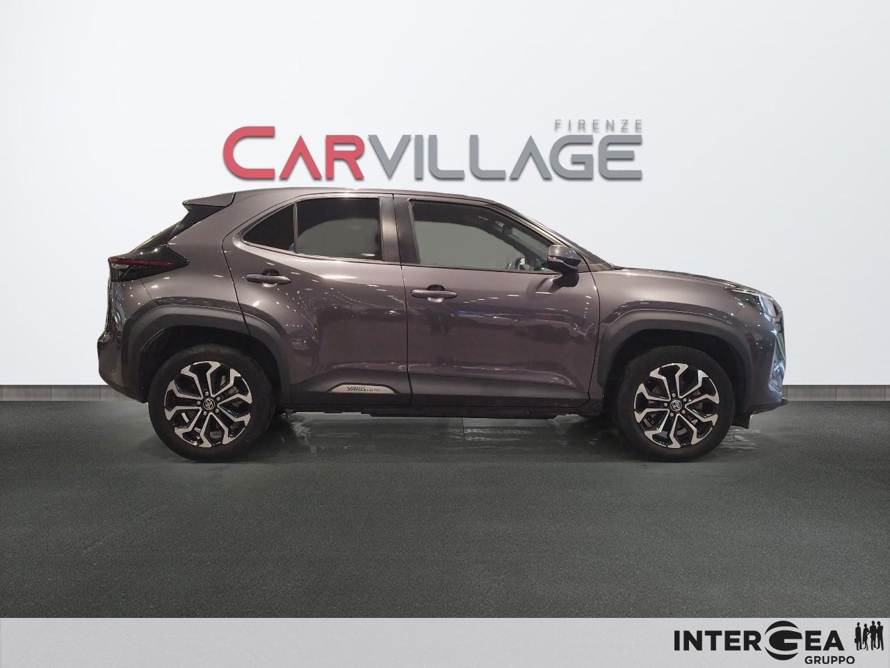 TOYOTA Yaris Cross 1.5h Orange Edition fwd 116cv e-cv