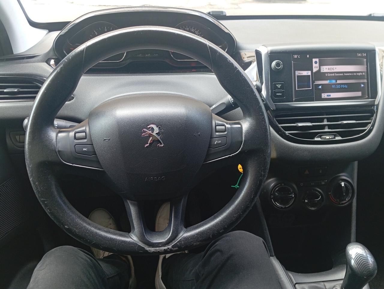 Peugeot 208 1.4 HDi 68 CV 5 porte Allure