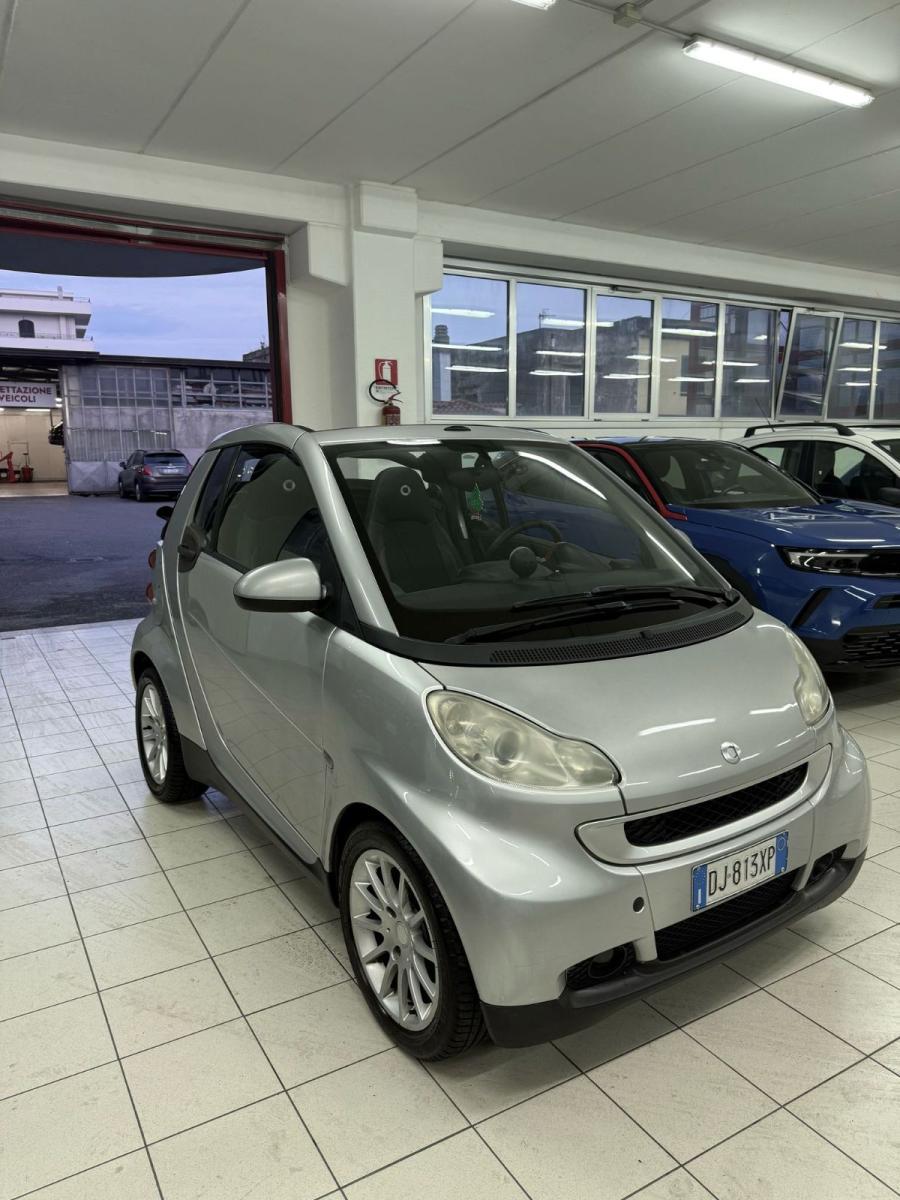 SMART - Fortwo - 1000 52 kW coupé passion