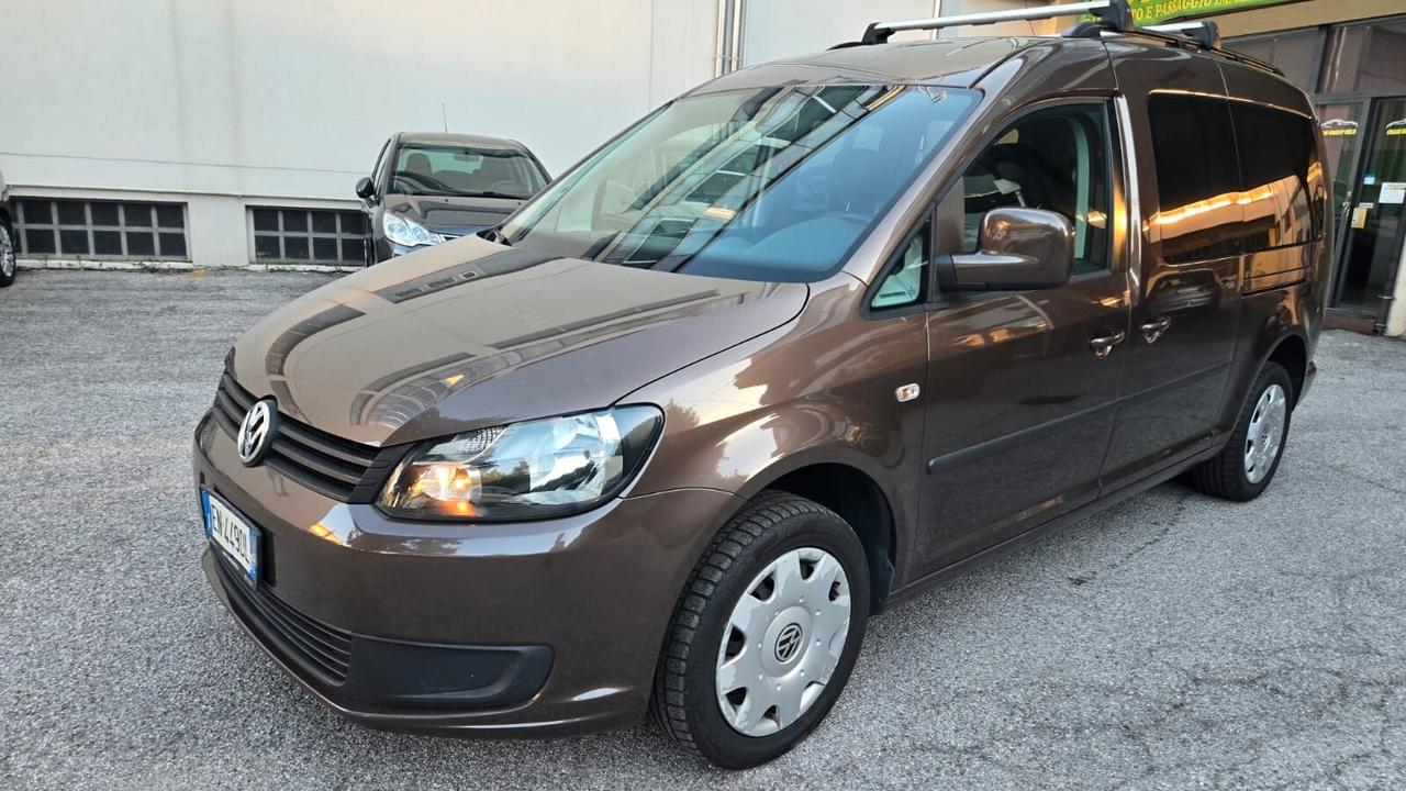 Volkswagen Caddy 7Posti Highline Maxi Neopatentati