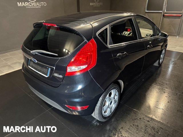 FORD Fiesta 1.4 5 porte Bz.- GPL Titanium
