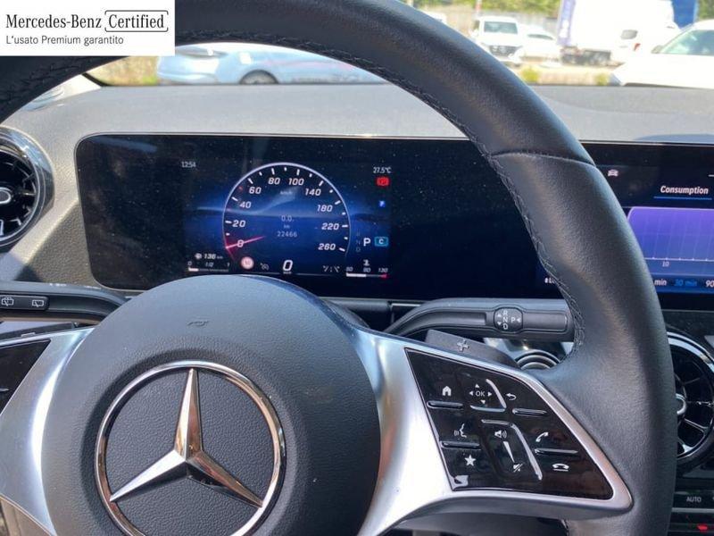 Mercedes-Benz GLA 180 D ADVANCED AUTO