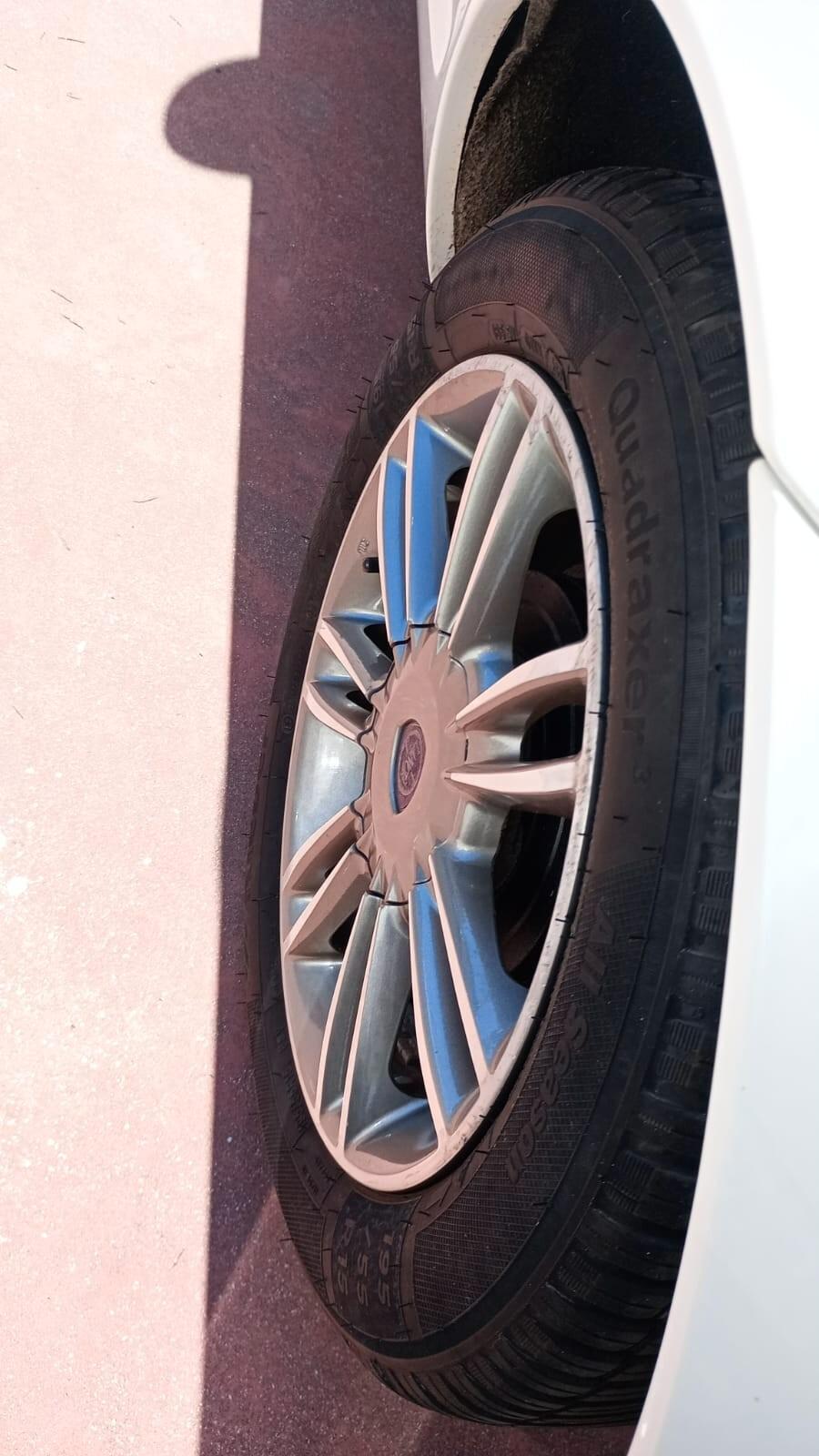 Lancia Ypsilon 1.2 Oro