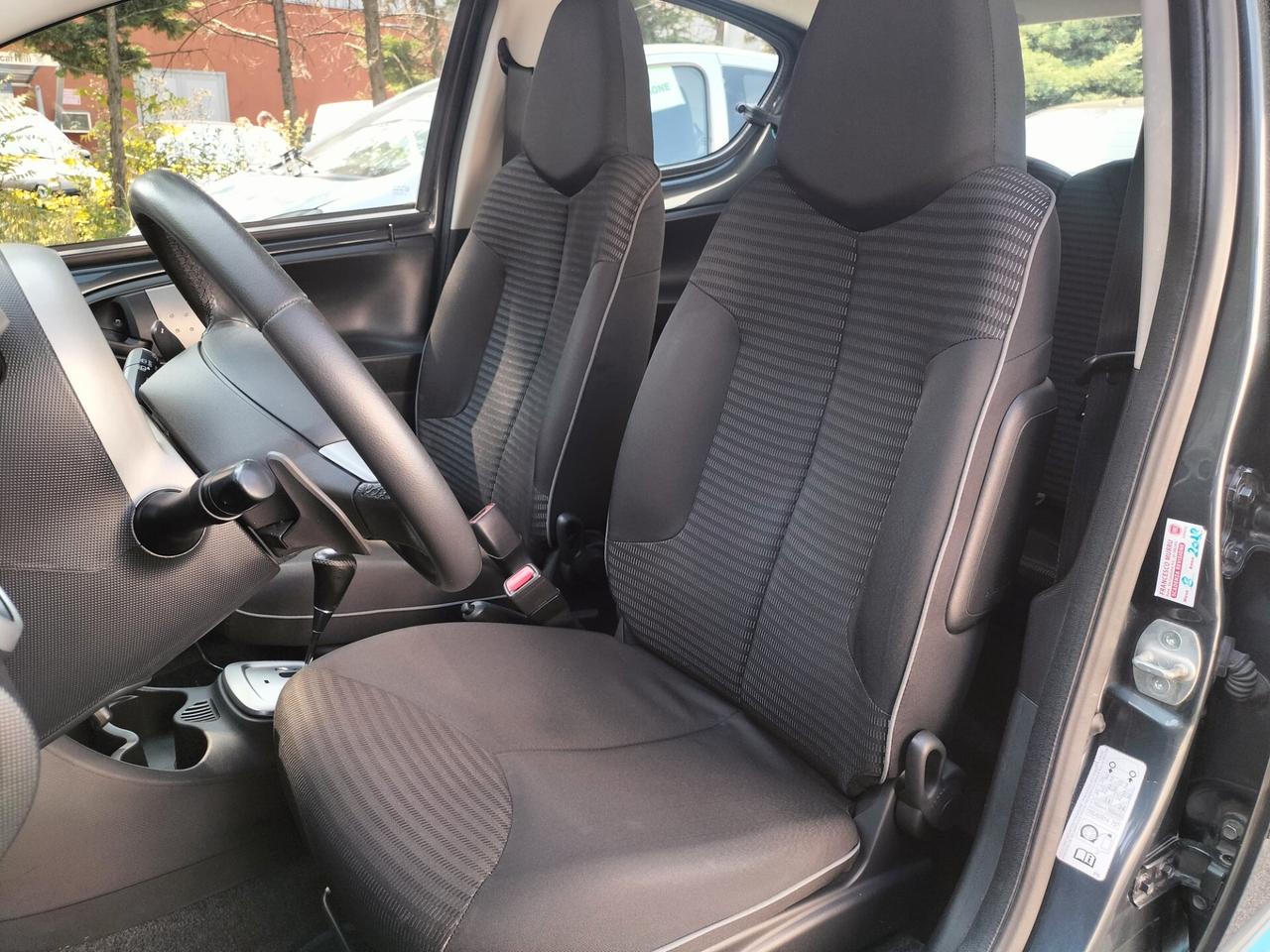 Peugeot 107 - AUTOMATICA solo 50.000 Km