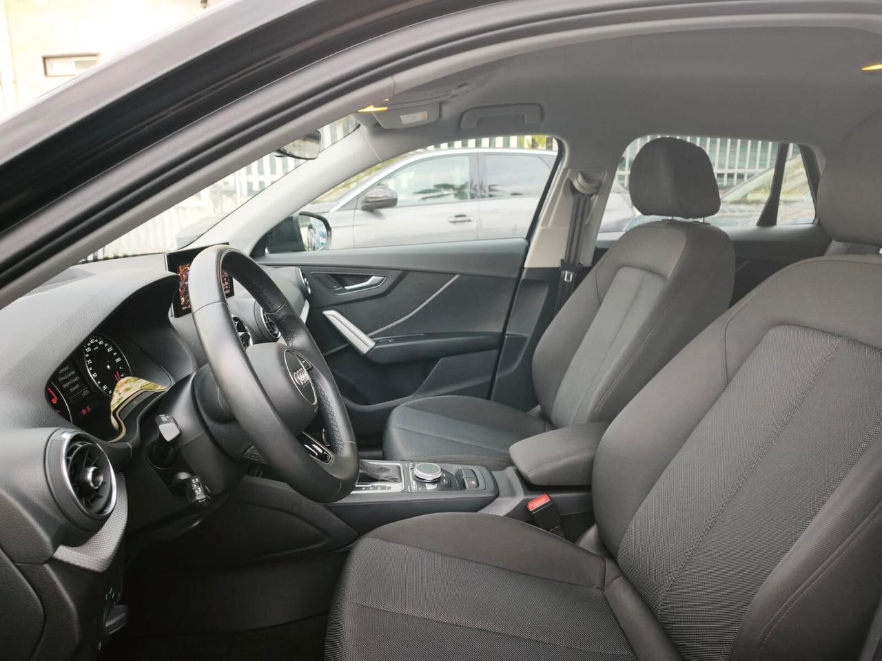 AUDI Q2 30TDI STronic Business