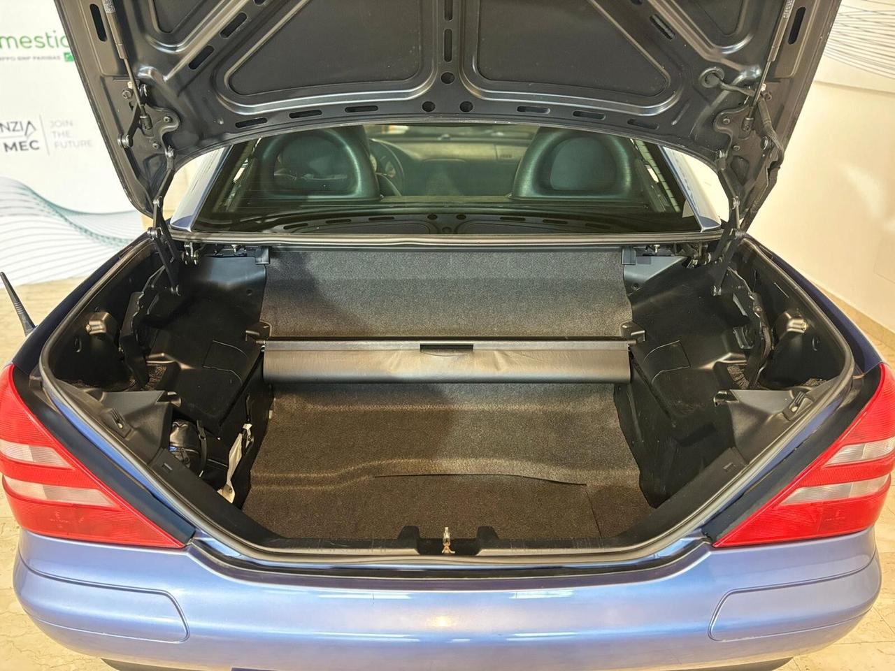 Mercedes-benz SLK 200