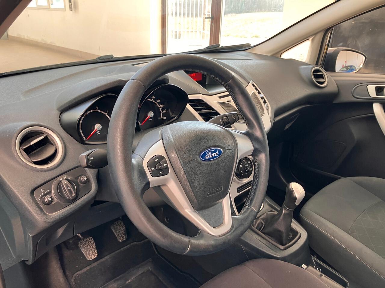 Ford Fiesta 1.2 16V 60CV 3p. Titanium NEOPATENTATI