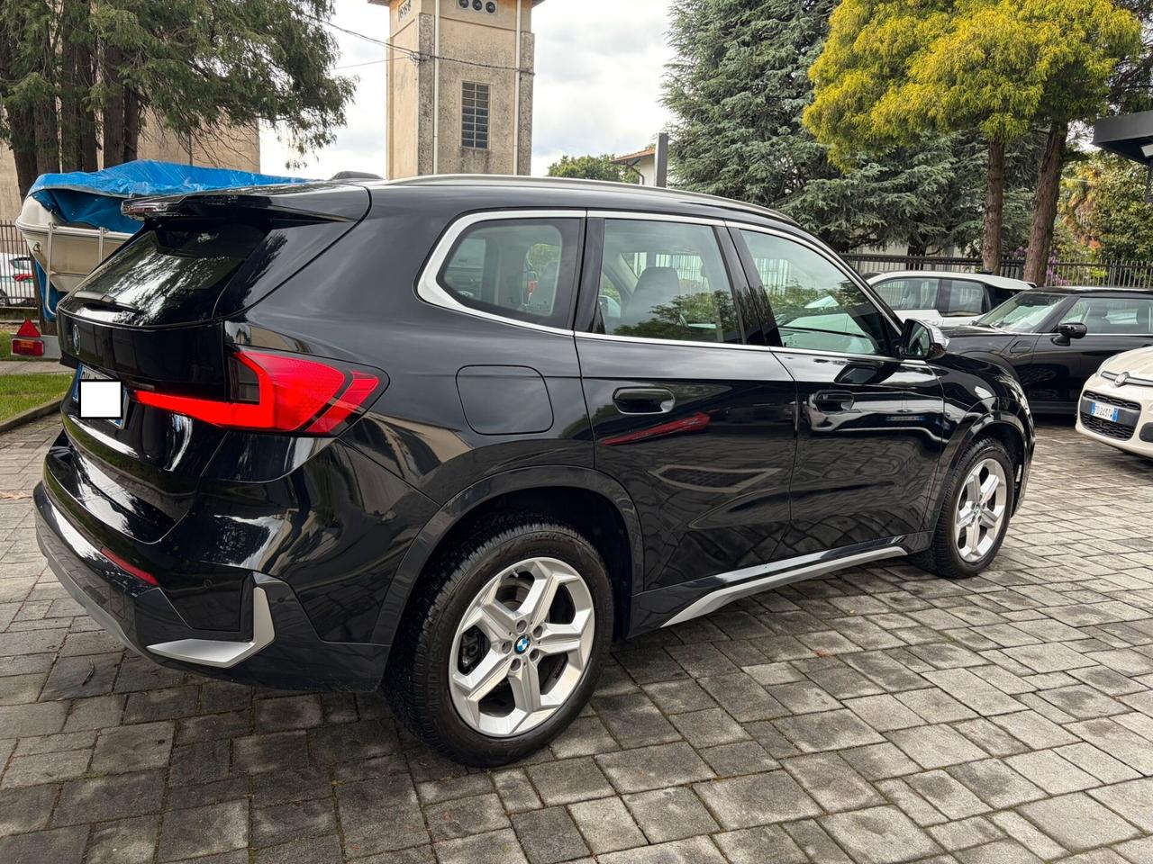 Bmw X1 sDrive 18d xLine NAVI LED PELLE ACC