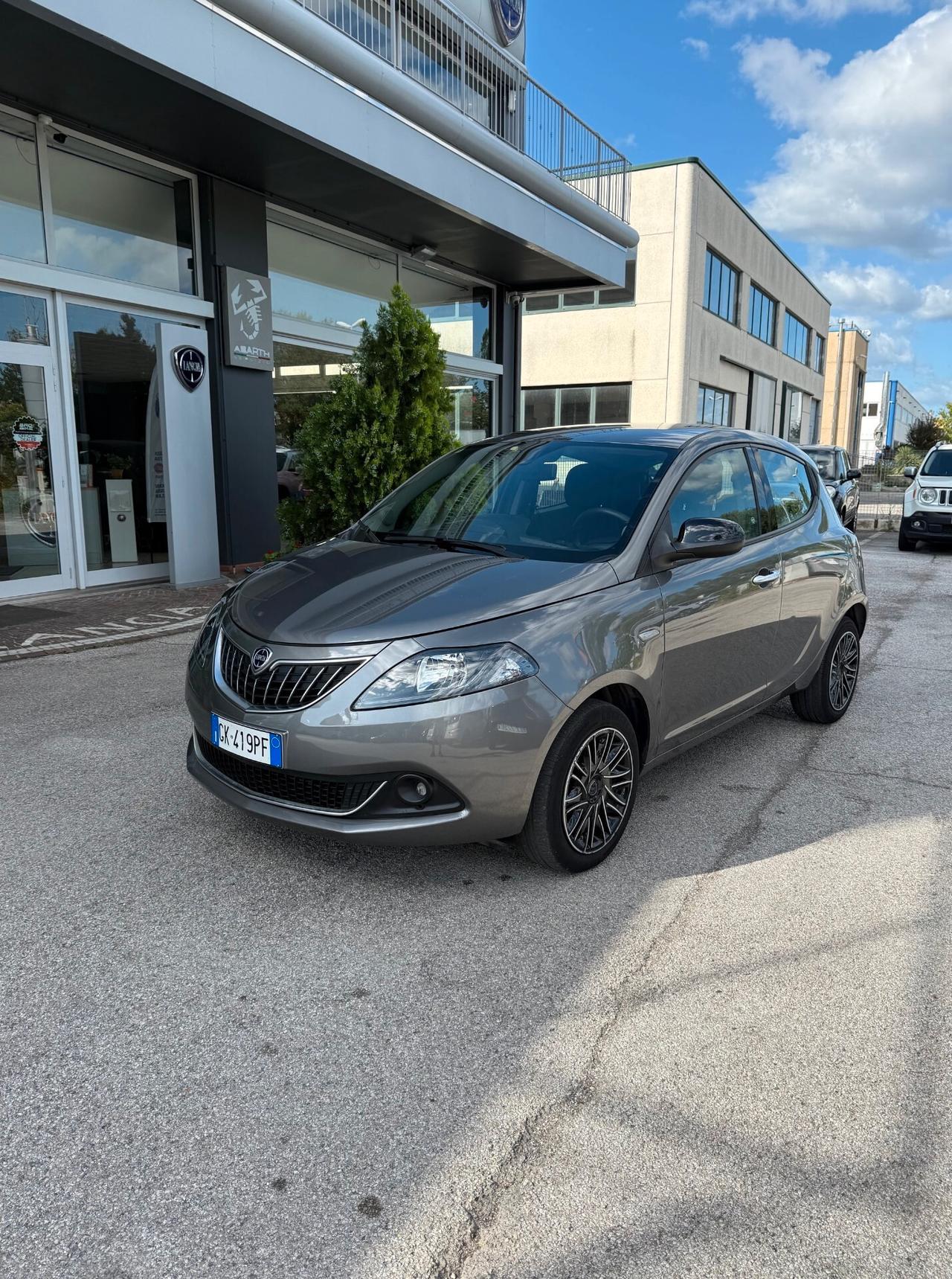 Lancia Ypsilon 1.0 FireFly 5 porte S&S Hybrid Gold