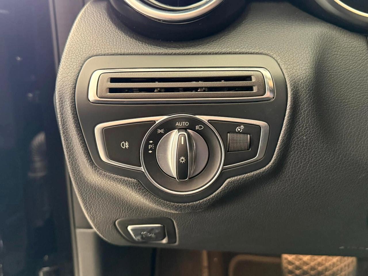 Mercedes-benz C 220 Premium AMG
