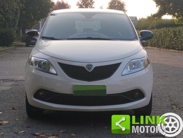 LANCIA Ypsilon 1.2 69 CV 5 porte Gold
