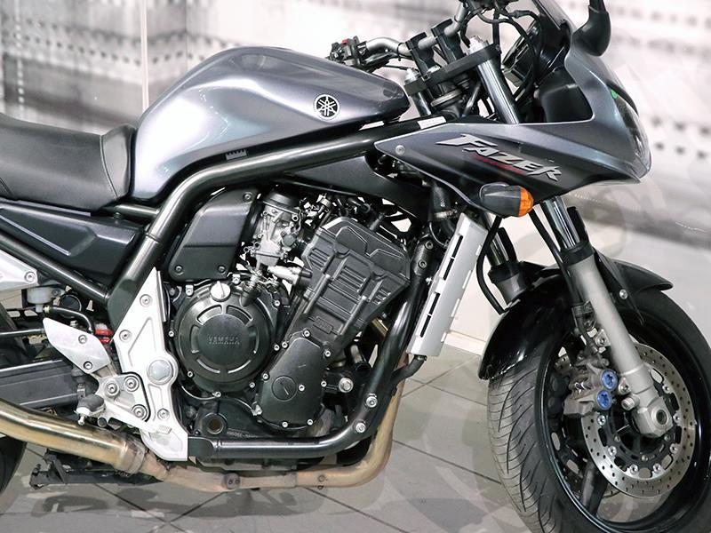 Yamaha FZS 1000 Fazer