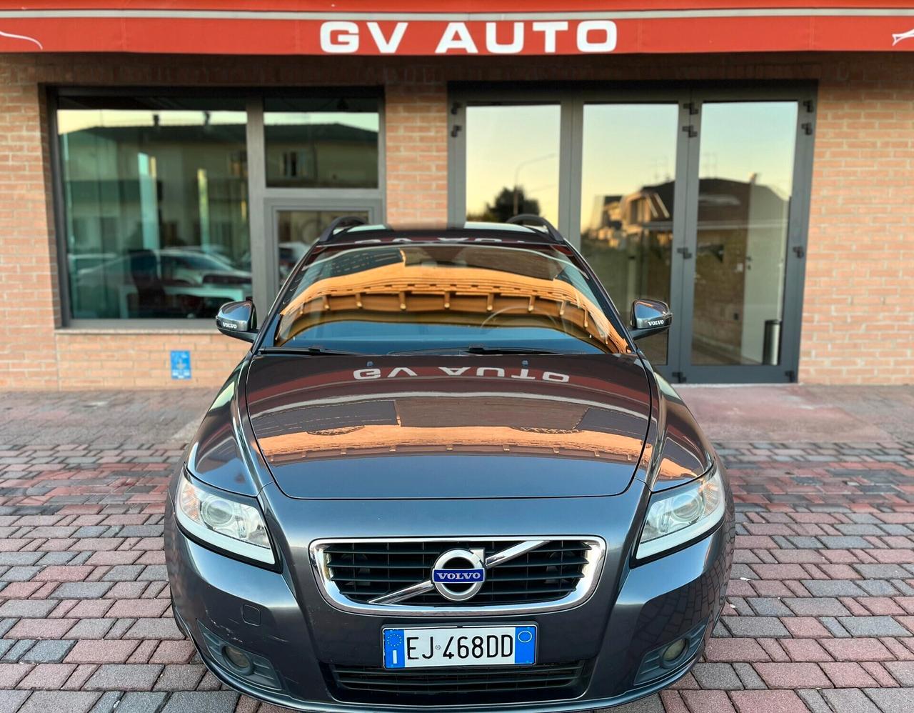 Volvo V50