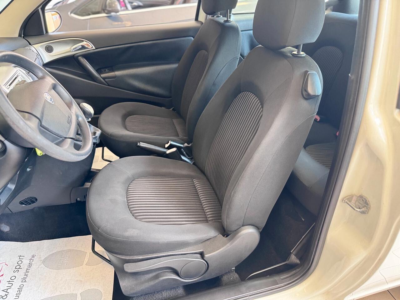 Lancia Ypsilon 1.2 Argento