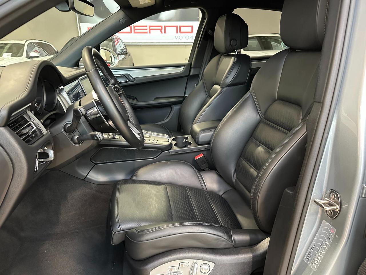 Porsche Macan 2.0 PDK-21"-Keyless-Camera-PASM-Sport Chrono