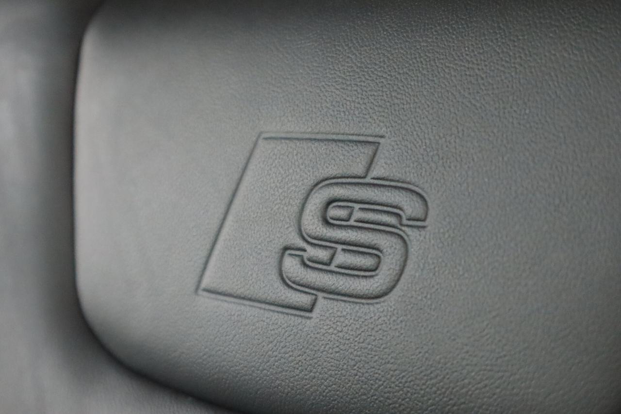 Audi e-tron Etron 55 QUATTRO S-LINE BLACKLINE MATRIX 360° 21"