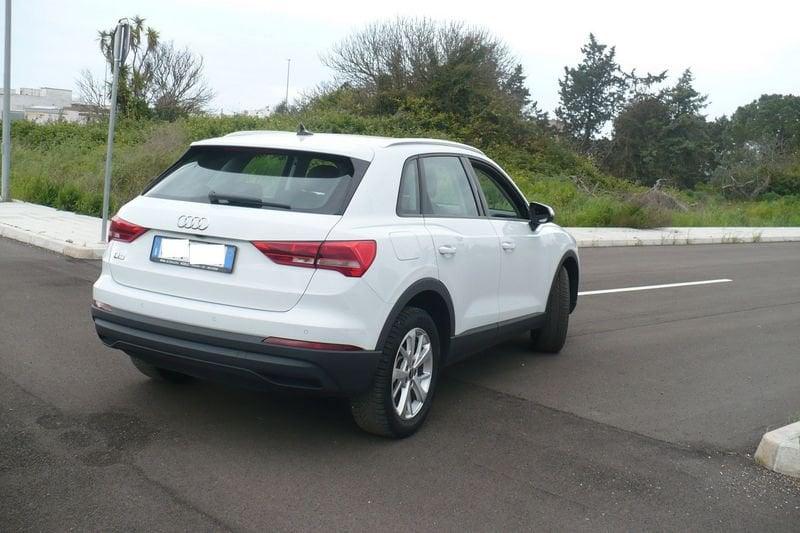 Audi Q3 2.0 35 TDI S Tronic Business Advanced