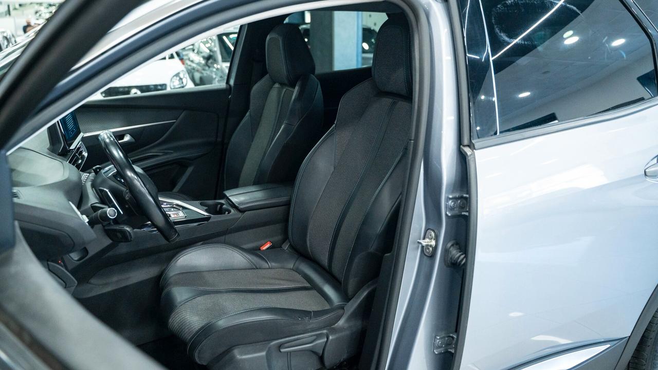 Peugeot 3008 1.5 BLUEHDI ALLURE PACK EAT8 S&S 131CV AUTO VIRTUAL PELLE FULL OPTIONAL