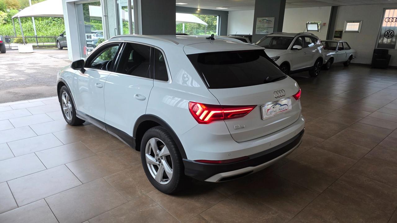 Audi Q3 35 TDI S tronic Business Advanced