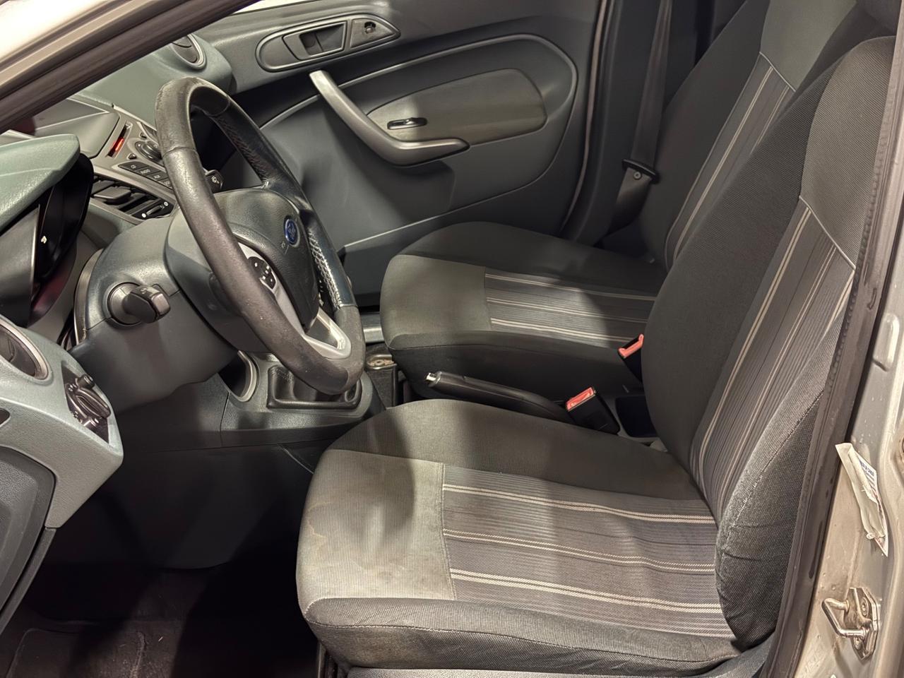 Ford Fiesta 1.4 5 porte Bz.- GPL Titanium