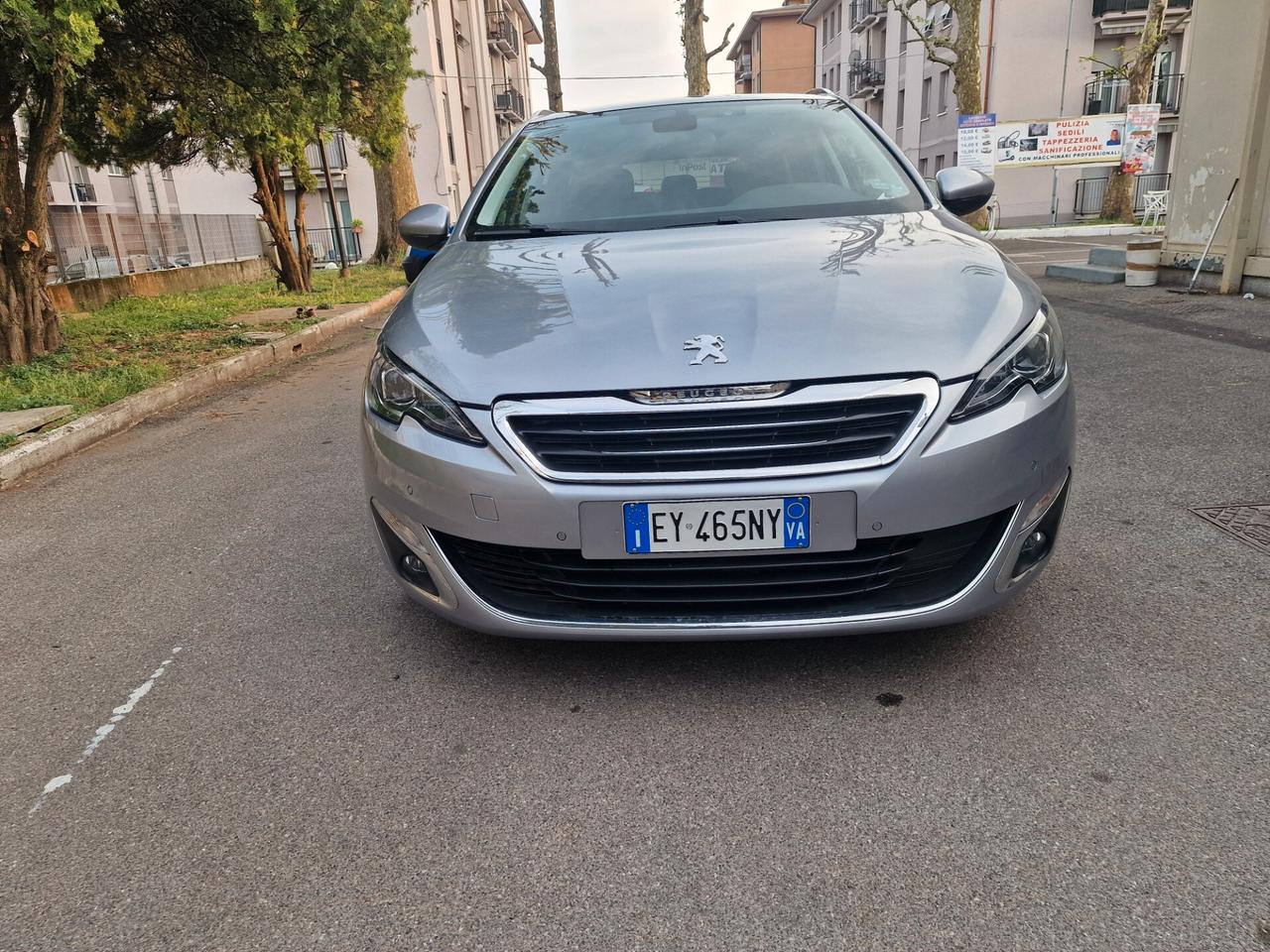 Peugeot 308 BlueHDi 150 S&S EAT6 SW Allure