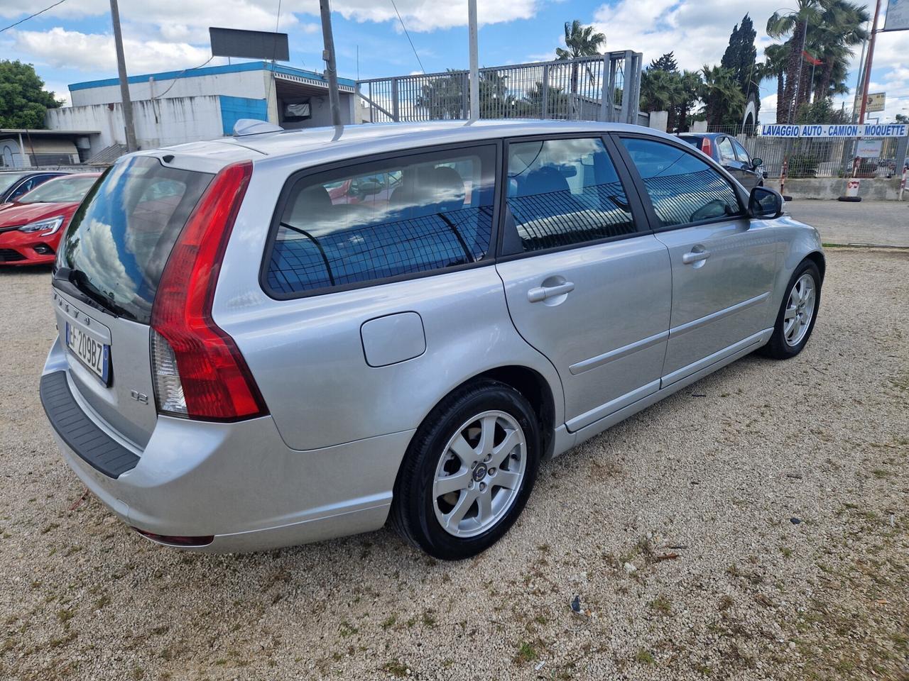 Volvo V50 1.6 Diesel 115 Cv - 2010