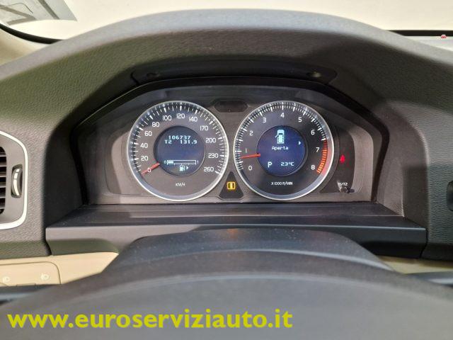 VOLVO V60 T3 Powershift Kinetic