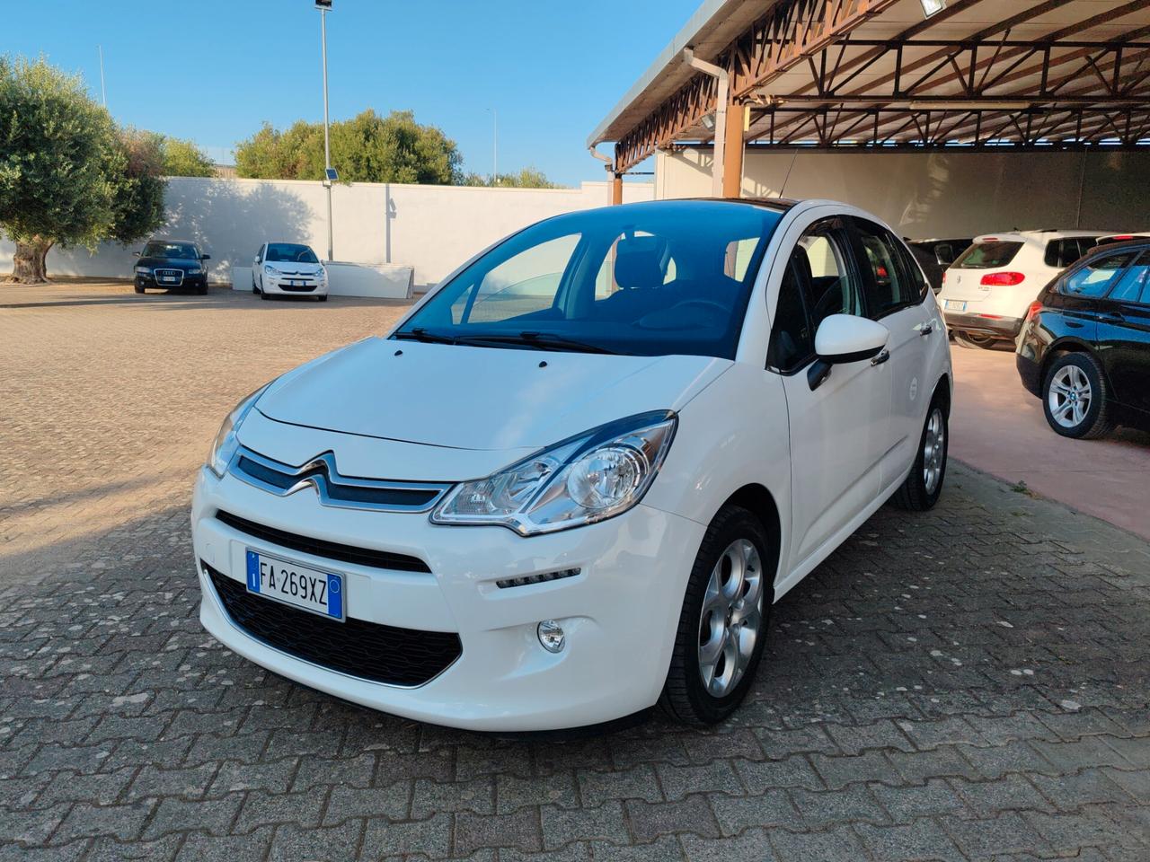 Citroen C3 1.2 benz Exclusive parab panoramico