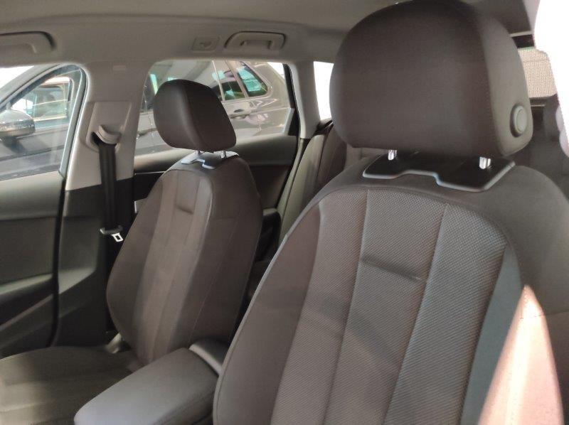 AUDI A4 5ª serie - A4 Avant 35 TFSI S tronic Business Advanced