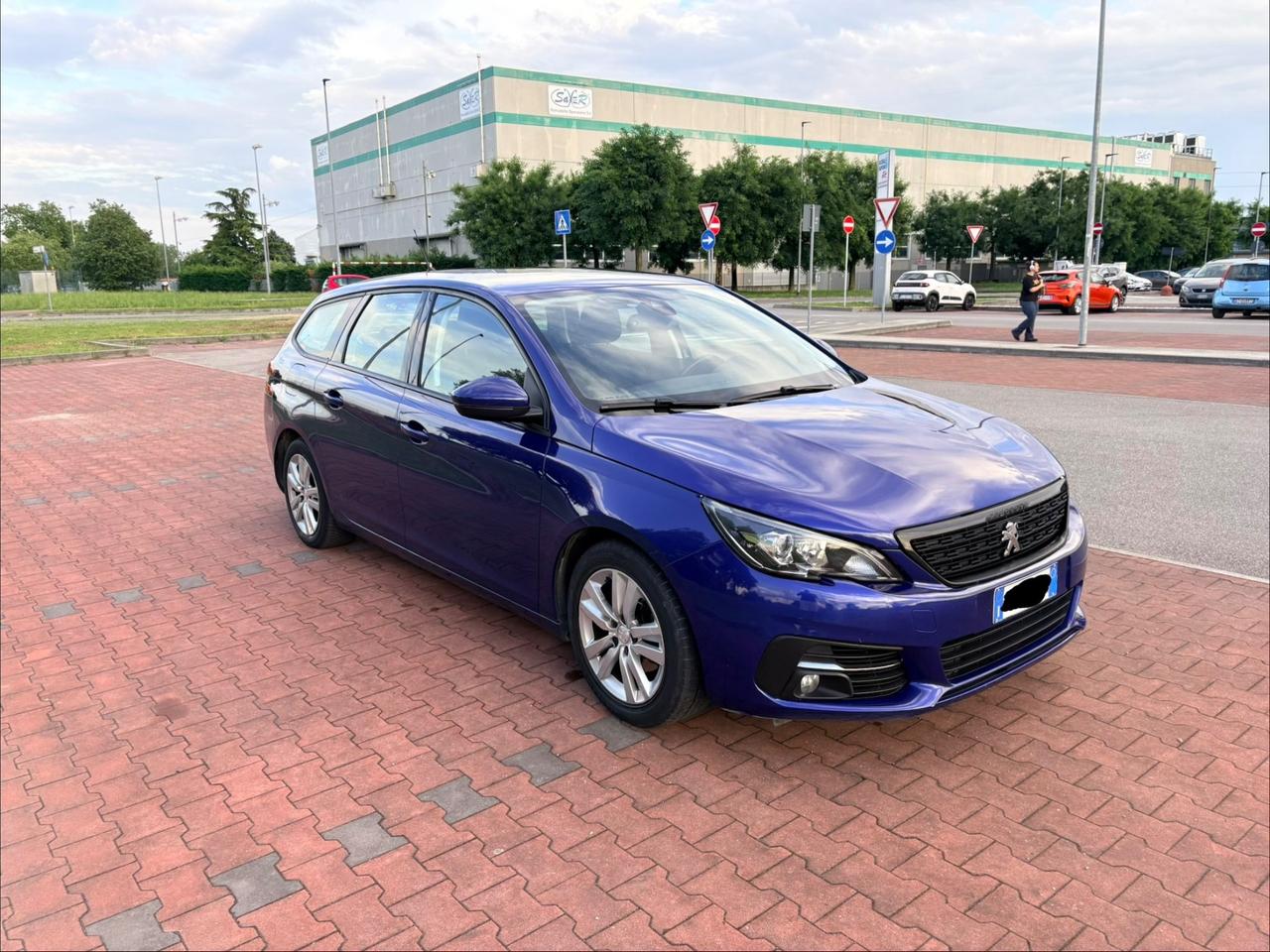 Peugeot 308 BlueHDi 100 S&S SW Business