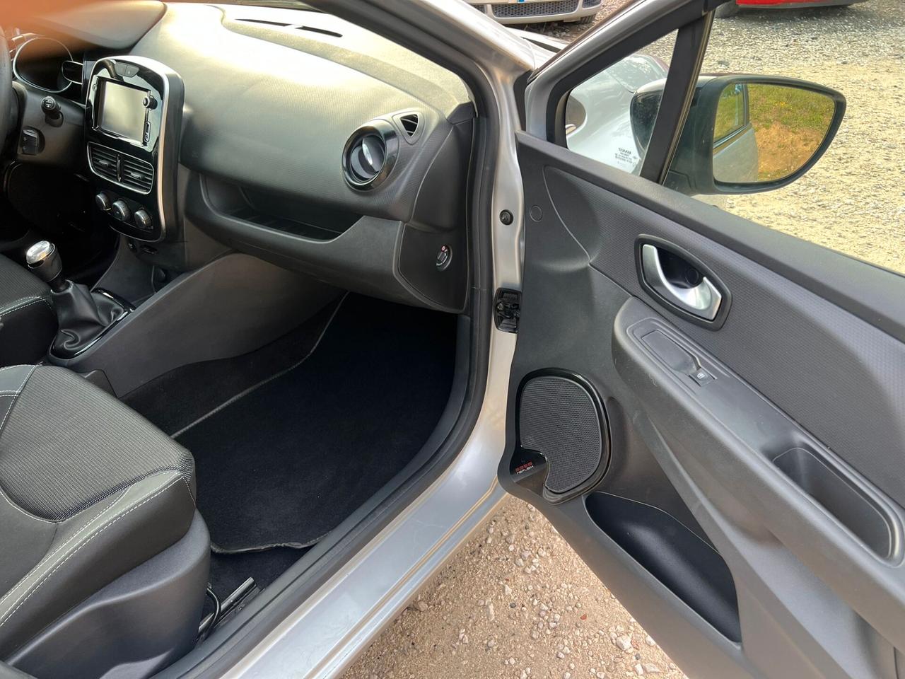 Renault Clio dCi 8V 75 CV Start&Stop 5 porte Energy Intens